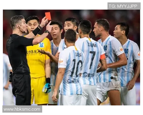 那些足球场外跑偏的球星：从不务正业到多元发展之路